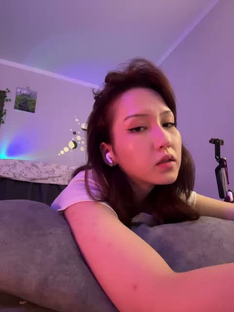 ShyAlya Cam Model Chat September 22, 2026