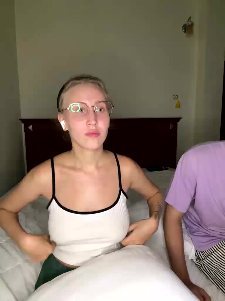 Durnaya_kis Cam Model Chat October 1, 2026