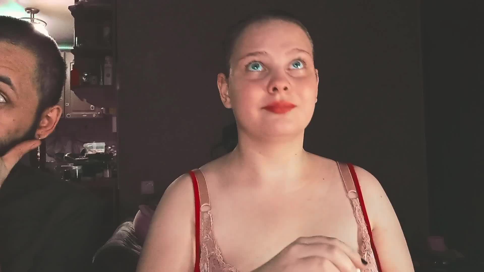YourSweetPiggy Cam Model Chat October 1, 2026