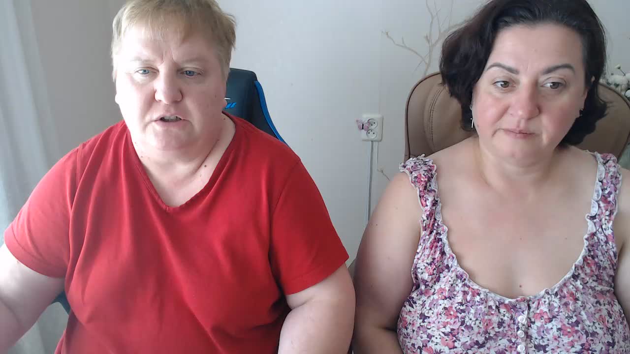 XMollyJaneEX Cam Model Chat October 2, 2026