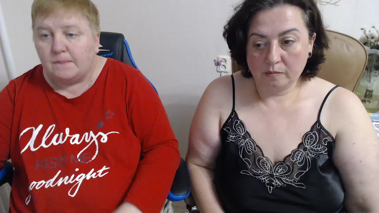 XMollyJaneEX Cam Model Chat October 7, 2026