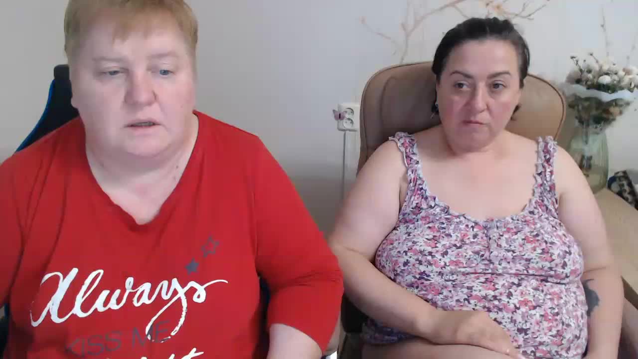 XMollyJaneEX Cam Model Chat October 8, 2026