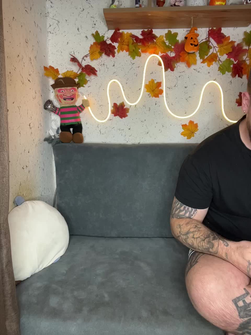 AnnviiKING98 Cam Model Chat October 13, 2026